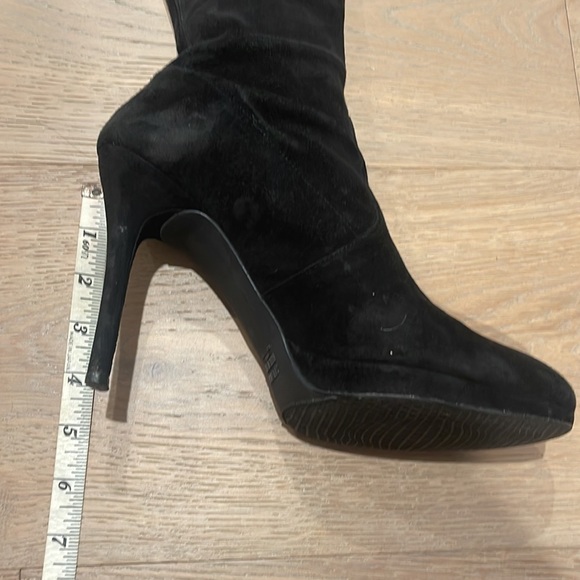 Stuart Weitzman Black Suede Pull On Boots - Picture 5 of 5
